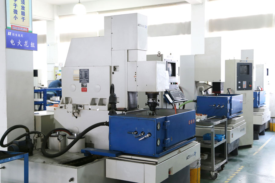 Inhouse Mold and Tooling