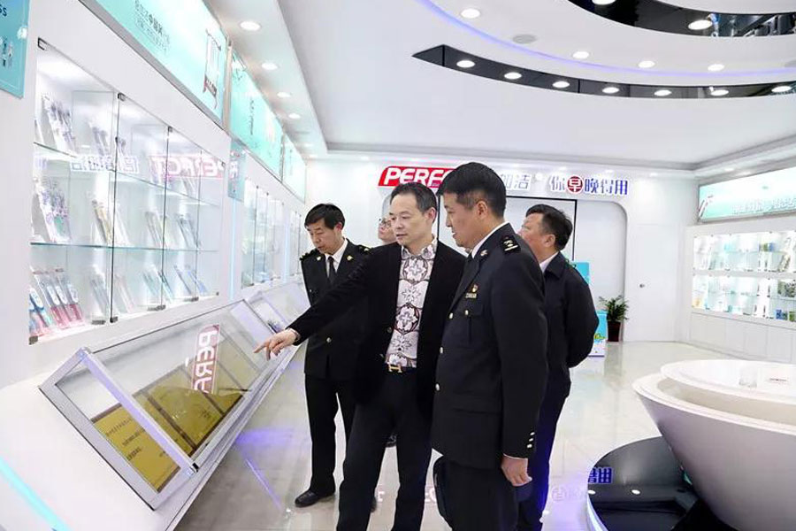 Memorabilia| the Nanjing Customs and Yangzhou Customs Leaders Came to Our Company for Investigation and Research